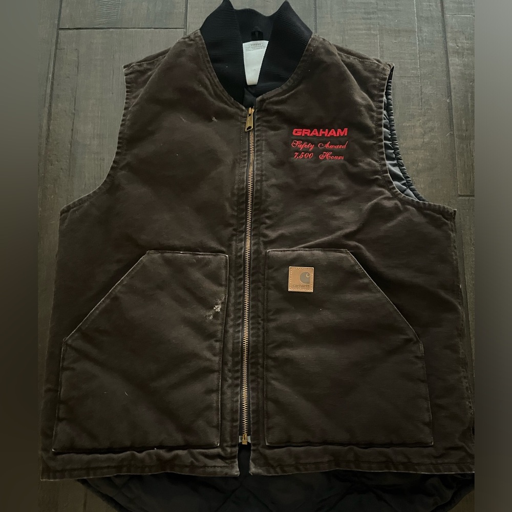 Brown carhartt vest size medium